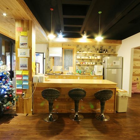 Melon Guesthouse Busan Bagian luar foto